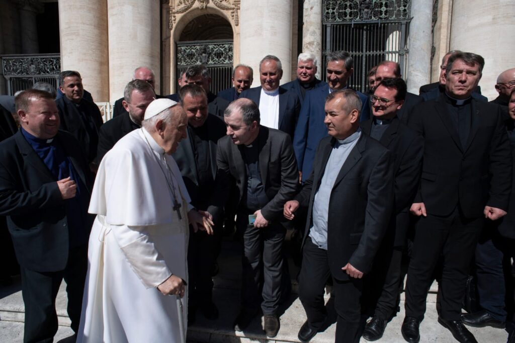 Il parroco Don Iosif ha incontrato Papa Francesco